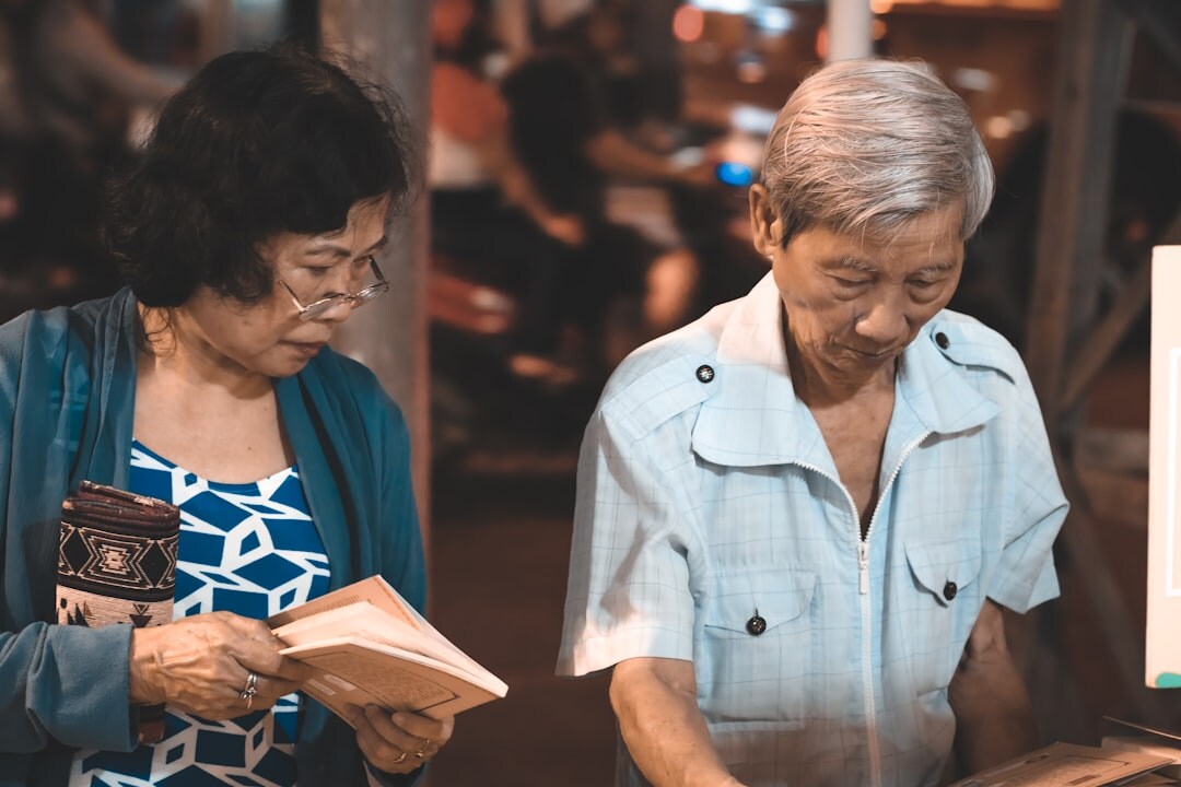 seniors sharing stories